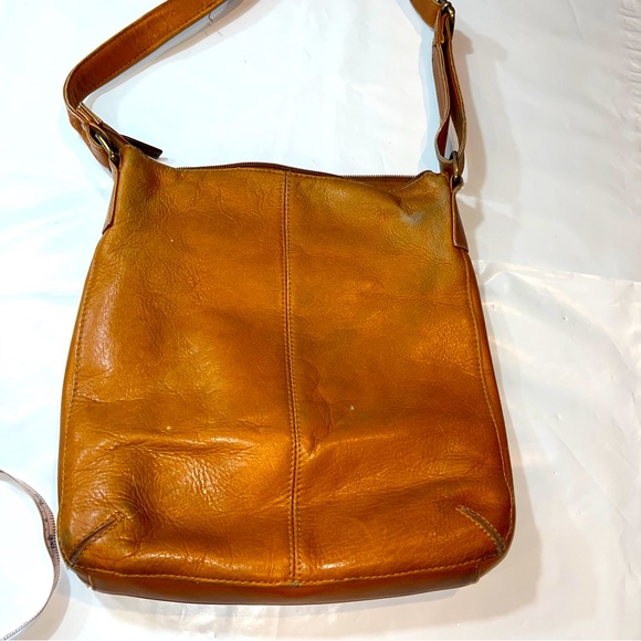 Le Donne Crossbody TAN camel crossbody Bag Purse Brown Leather Boho zip up boho - Picture 3 of 16